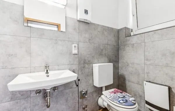 Warm Dichtbij * ווינטרברג